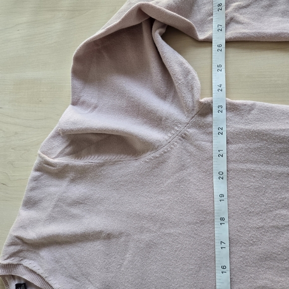 Black Brown 1826 V-Neck Sweater - Soft Pink - Picture 9 of 14